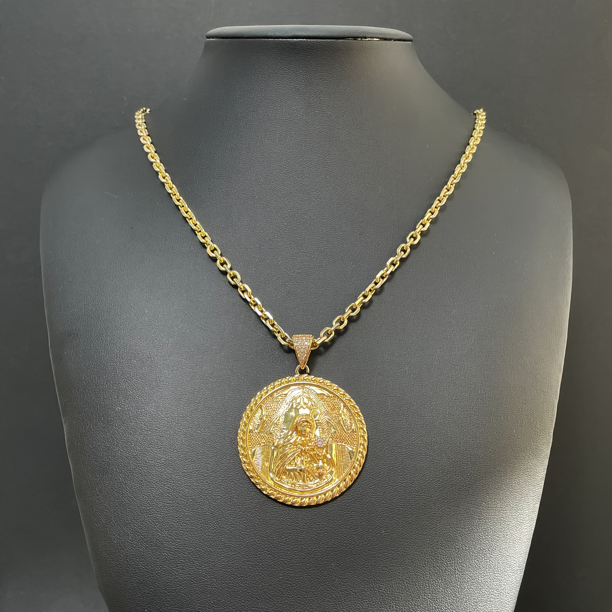 18K Gold Plated Fashionable Casual Style Religious Pendant
